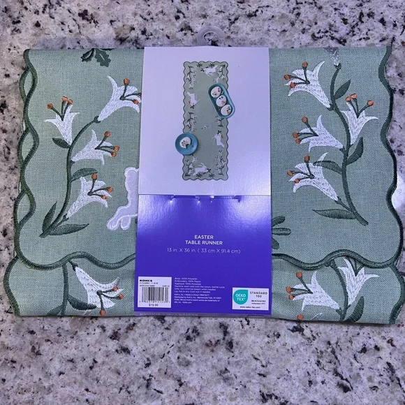 Green Rabbit Pattern Table Runner - Picture 5 of 5